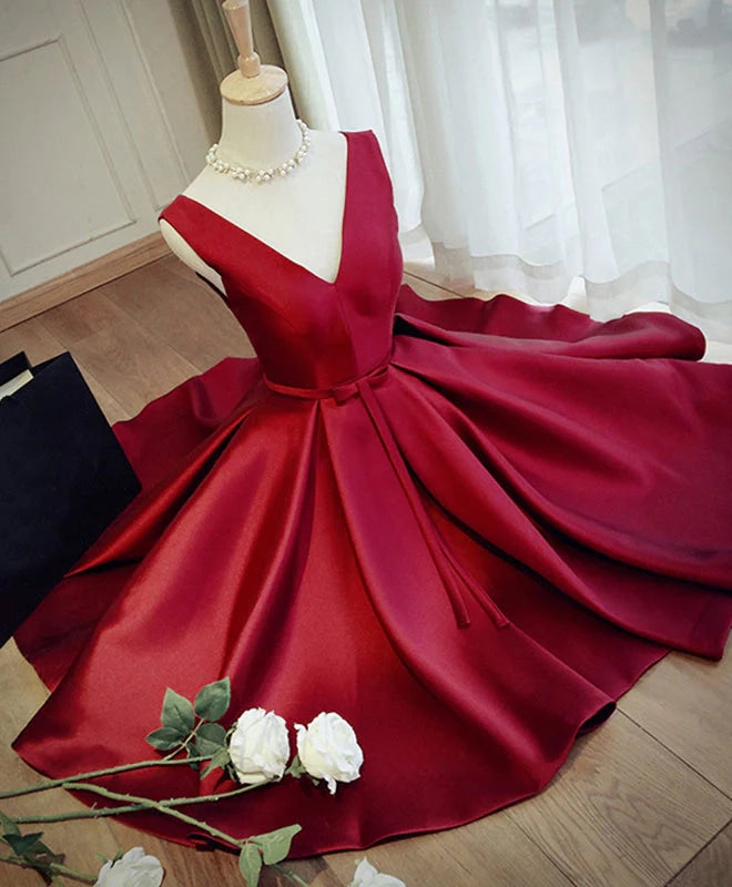 Aimishang Elegant A Line V Neck Sleeveless Lace-Up Back Short Prom Dress Classy Homecoming Dress For Girls