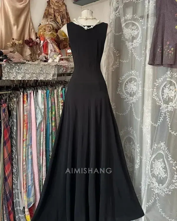Aimishang Elegant A Line V Neck Sleeveless Long Formal Prom Dress Black Evening Party Gowns Simple Wedding Guest Party Dress for Women