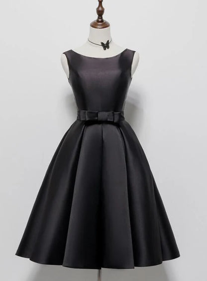 Aimishang Elegant Black Bateau Neck A Line Sleeveless Short Party Pom Dress Cute Homecoming Dress With Bow