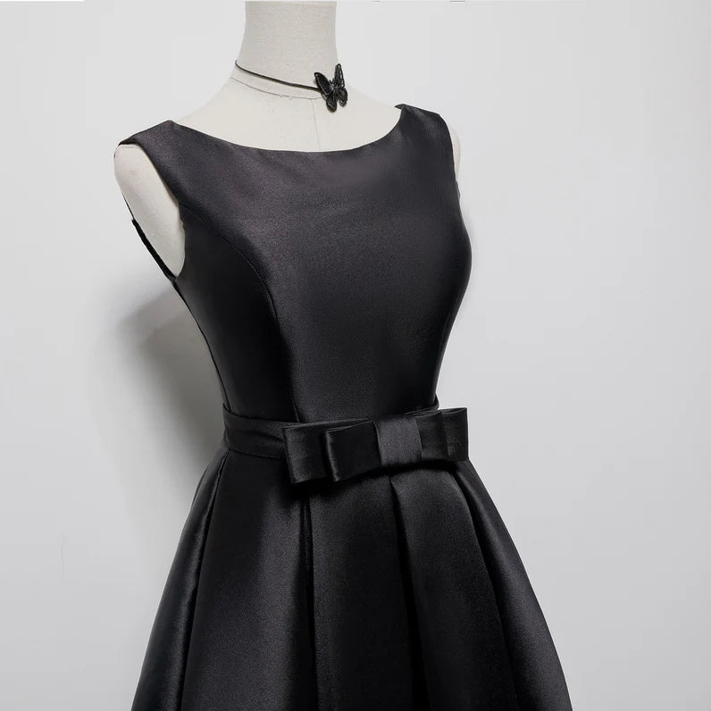 Aimishang Elegant Black Bateau Neck A Line Sleeveless Short Party Pom Dress Cute Homecoming Dress With Bow