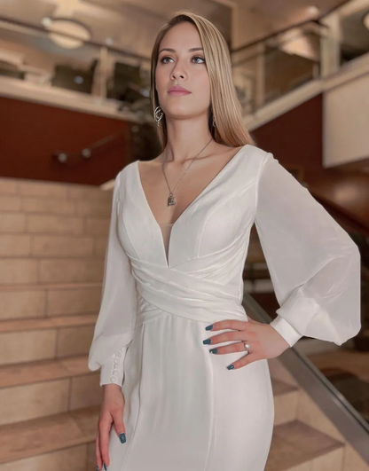 Aimishang Elegant Long Sleeves Wedding Dress Sheath Chapel Train Keyhole Charming Bridal Gown
