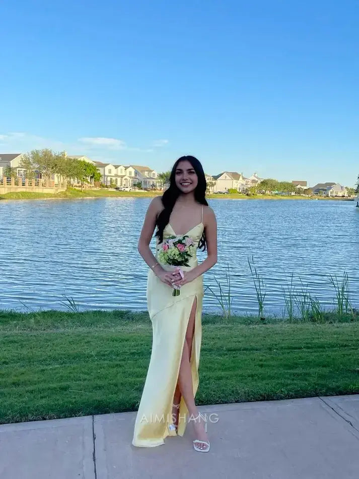 Aimishang Elegant V-neck Sleeveless Yellow Satin Long Formal Prom Dress With Slit Simple Party Evening Gowns Fashion Graduation Dress