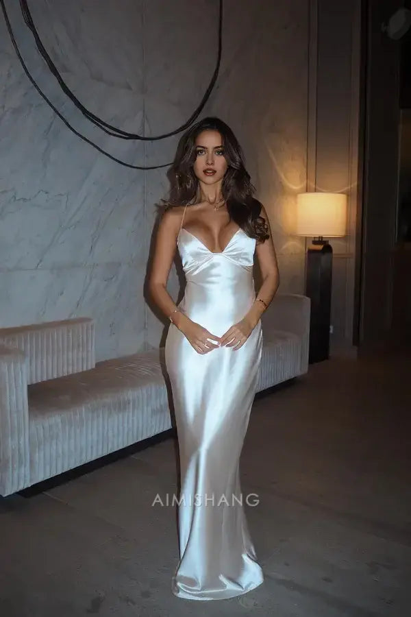 Aimishang Elegant V-neck Spaghetti Straps Sleeveless Long Formal Prom Dress Sexy Evening Party Gowns Simple Graduation Dress
