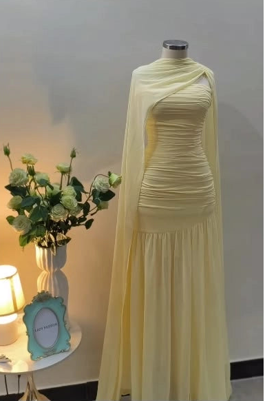 Aimishang Elegant Yellow A-Line Strapless Ruched Chiffon Floor-Length Gown for Women's Party Event