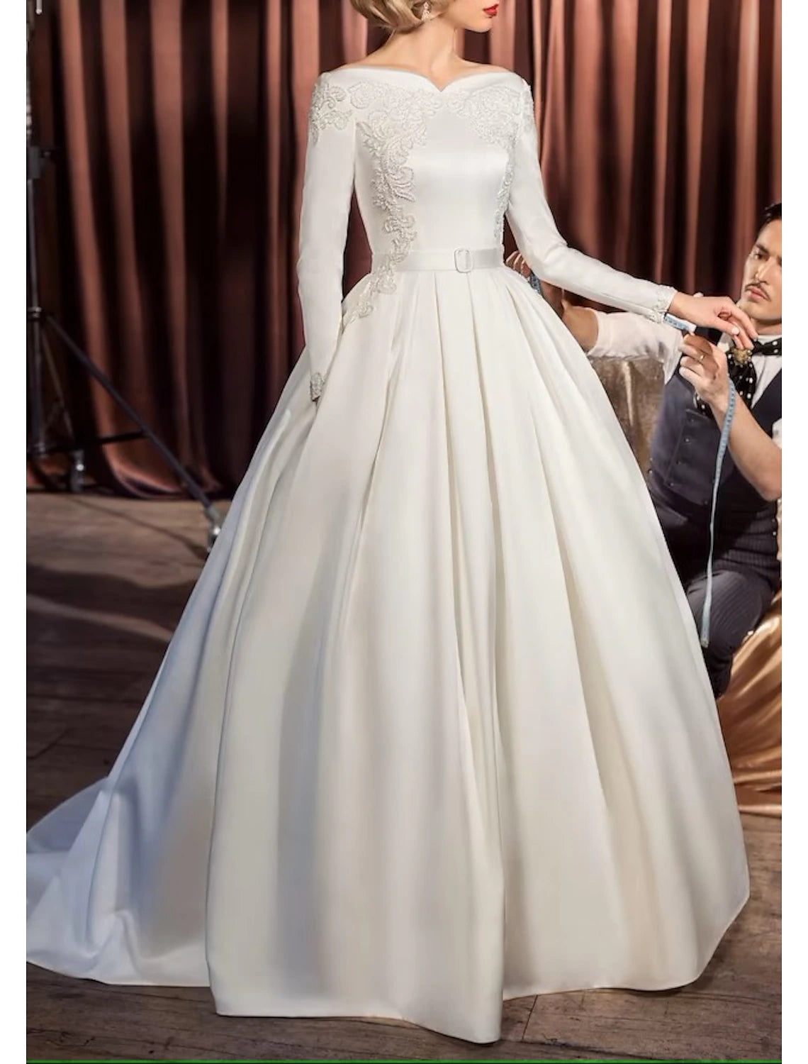 Aimishang Engagement Vintage 1940s / 1950s Formal Fall Wedding Dresses Ball Gown Off Shoulder Long Sleeve Court Train Satin Bridal Gowns With Sash / Ribbon Appliques Summer Wedding Party