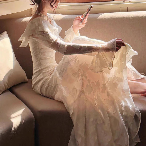Aimishang Romantic Vintage-Inspired Long Sleeves Tiered Long Prom Dress Charming Evening Party Dress