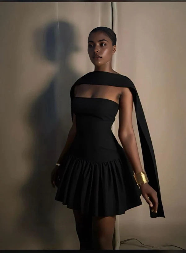 Aimishang Fashion Black A-Line Strapless Sleeveless Short Birthday Party Dress Simple Homecoming Dress
