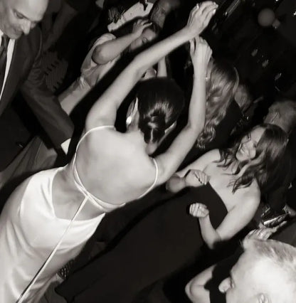 Aimishang Fashion Sheath Spaghetti Straps Sleeveless Long Formal Prom Dress Elegant Bridal Gown Simple Wedding Dress