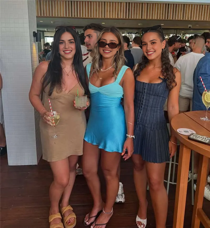 Aimishang Fashion Sheath Halter Straps Sleeveless Homecoming Dress Short Prom Dress Lovely Summer Holiday Mini Dress