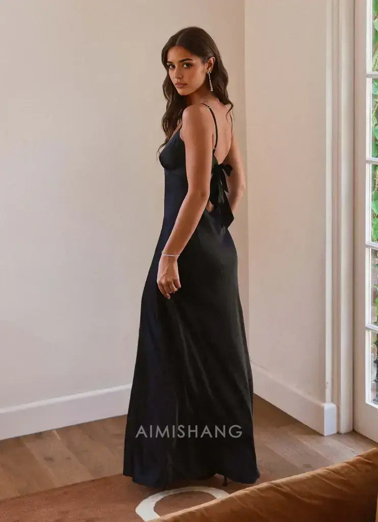 Aimishang Fashion Spaghetti Straps V-neck Sleeveless Long Prom Dress Simple Maxi Dress Elegant Evening Party Dress