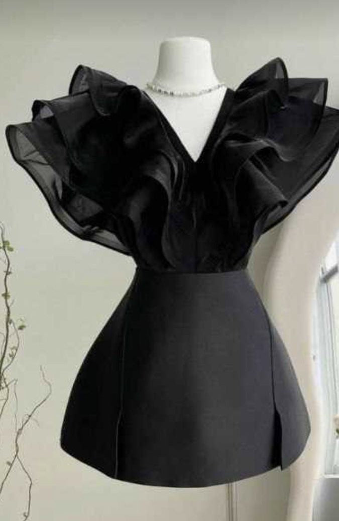 Aimishang Fashion V Neck Black Sleeveless Short Summer Birthday Party Dress Stylish Mini Graduation Homecoming Dress