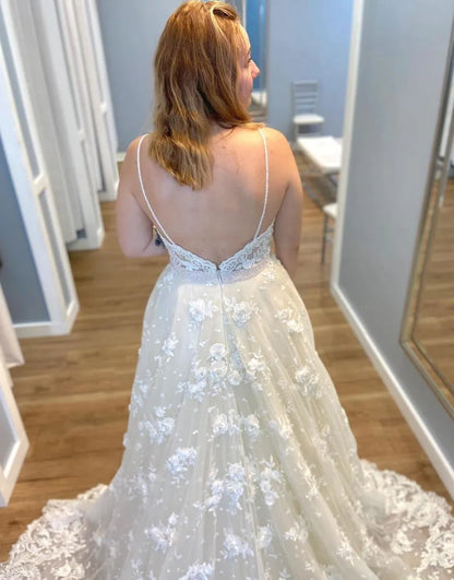 Wholesale Wedding Dress A-Line Spaghetti Straps Open Back With Appliques