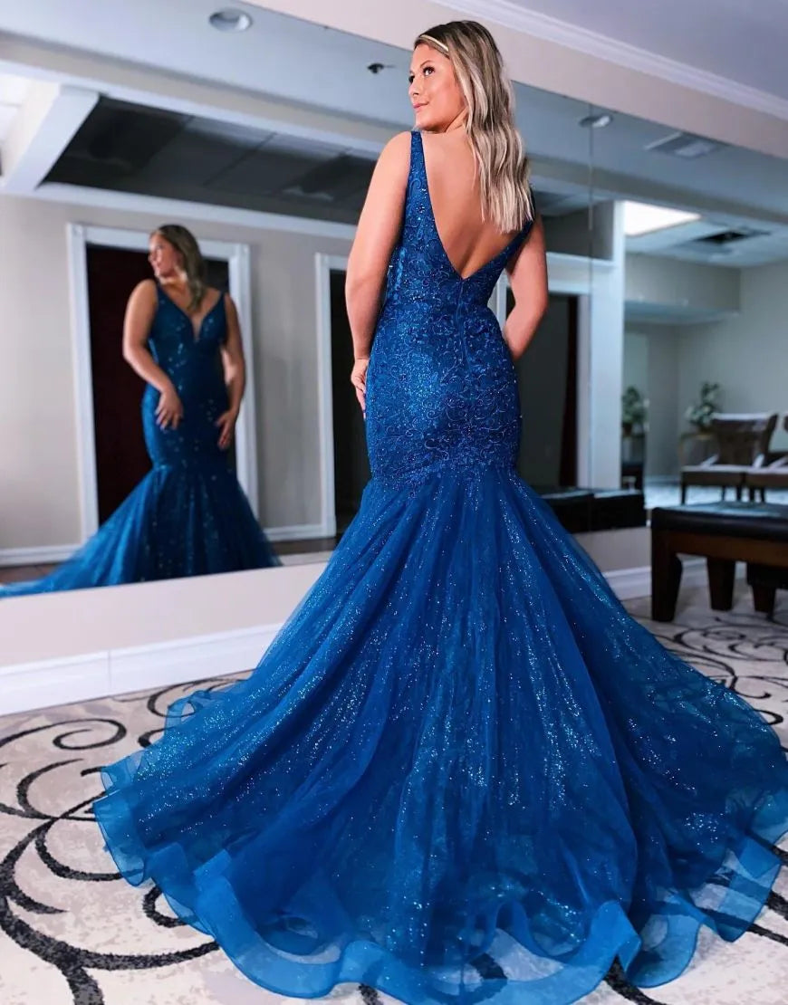 Wholesale Gorgeous V-Neck Prom Dress With Beading