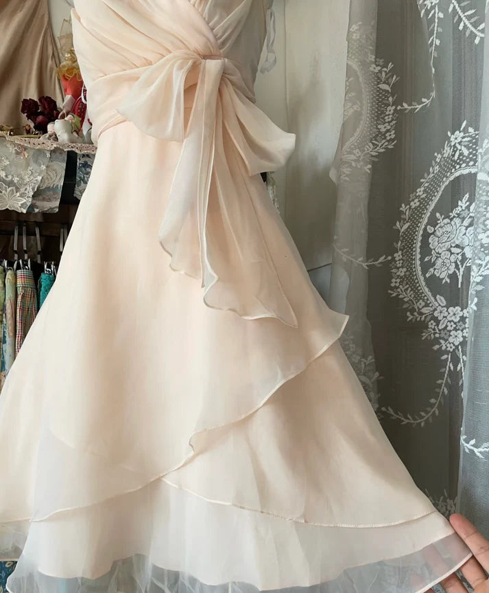 Aimishang Elegant A Line Spaghetti Straps Sleeveless Prom Dress Chic Homecoming Dress Lovely Party Dress No With Neck accessories