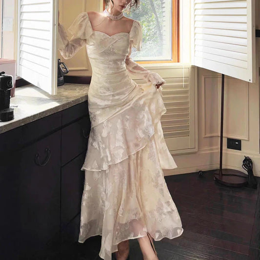 Aimishang Romantic Vintage-Inspired Long Sleeves Tiered Long Prom Dress Charming Evening Party Dress