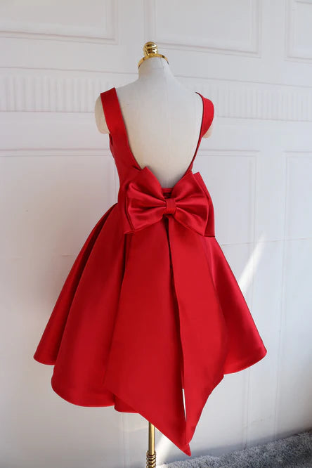Red Satin Backless Short Party Dress Homecoming Dress Sleeveless Open Back With Bow Wholesale