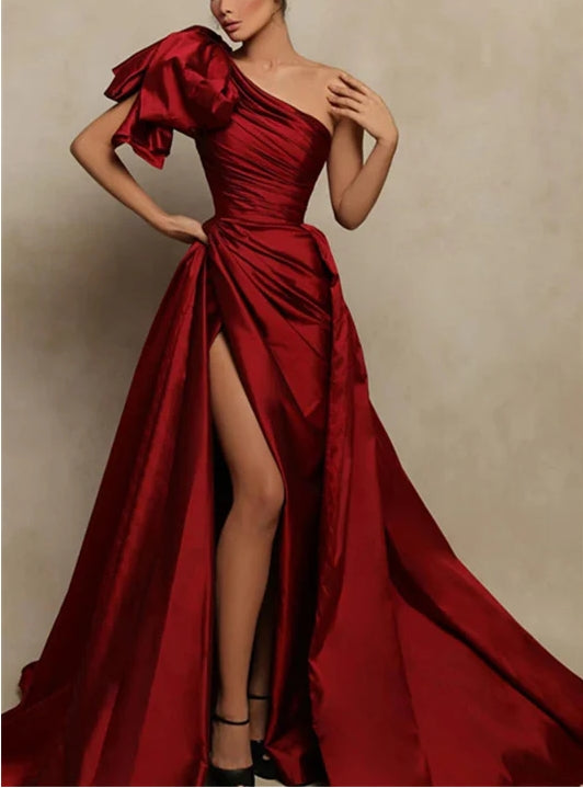 Burgundy Mermaid Long Evening Dress With Strapless And Split One Shoulder Floor Length