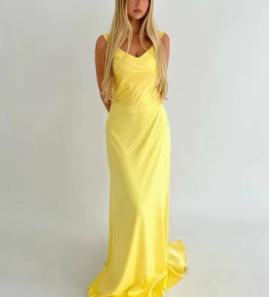 Aimishang Simple Straps Yellow V-neck Backless Long Prom Dress Charming Evening Party Dress Formal Dress