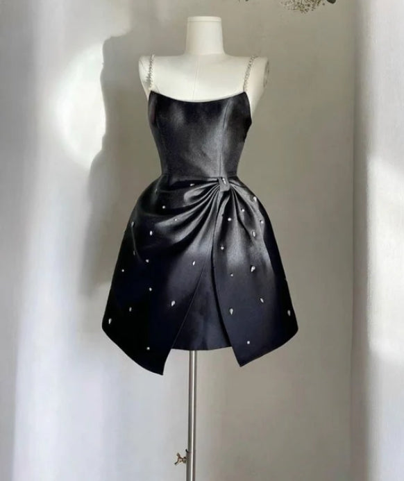 Aimishang Chic Straps Beading Short Party Dress Mini Homecoming Dress Lovely Graduation Dress