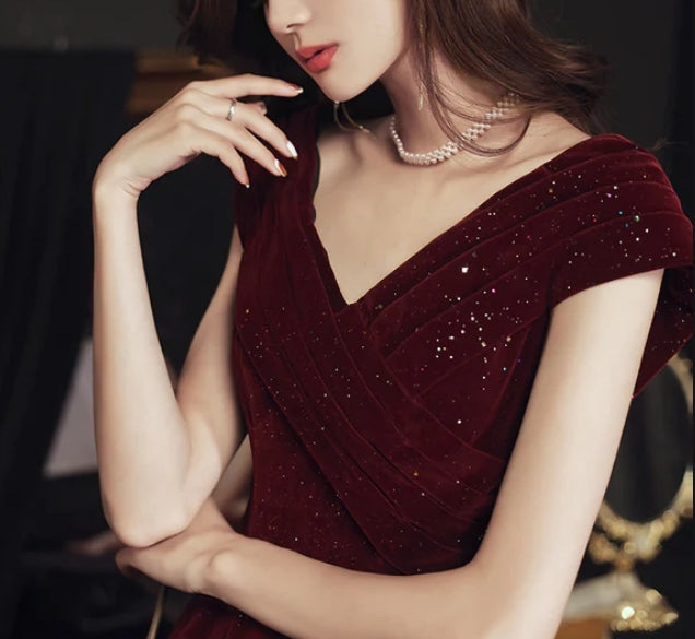 Wine Red V-neckline Velvet Long Party Dress Floor Length Prom Dress Elegant Evening Dress