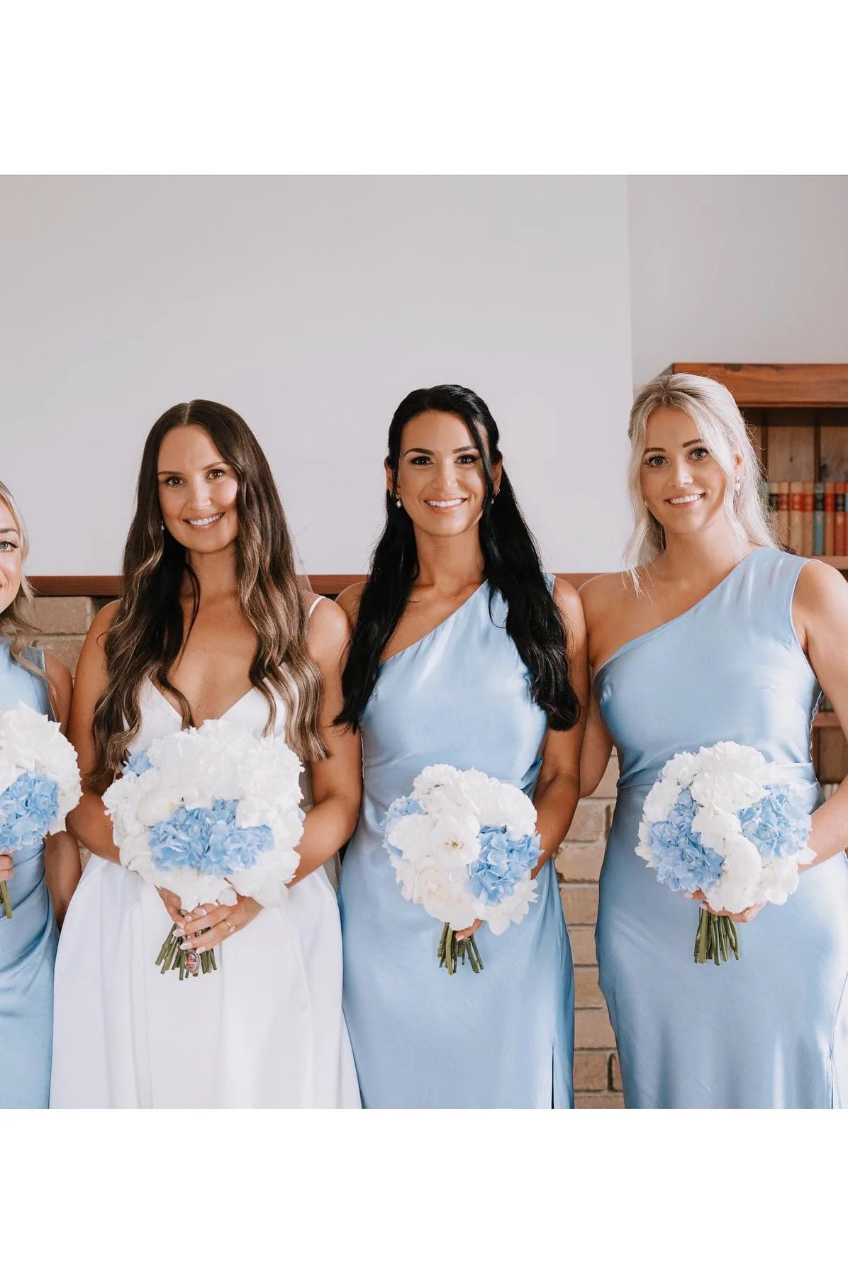 Aimishang One Shoulder Light Blue Sheath Long Bridesmaid Dress Charming Evening Party Dress With Slit