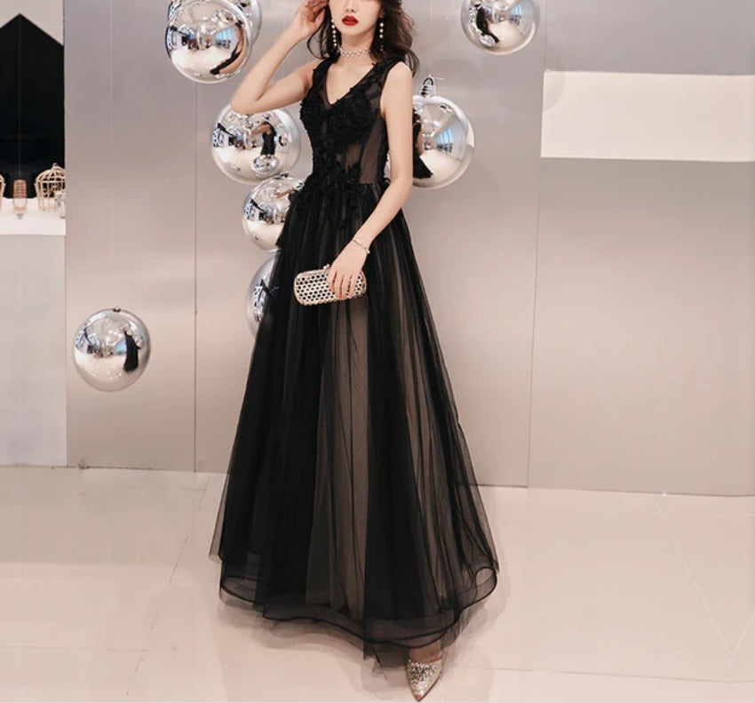 Black V-neckline Tulle Lace Applique Long Party Dress Prom Dresses Evening Dresses A Line Elegant Wholesale