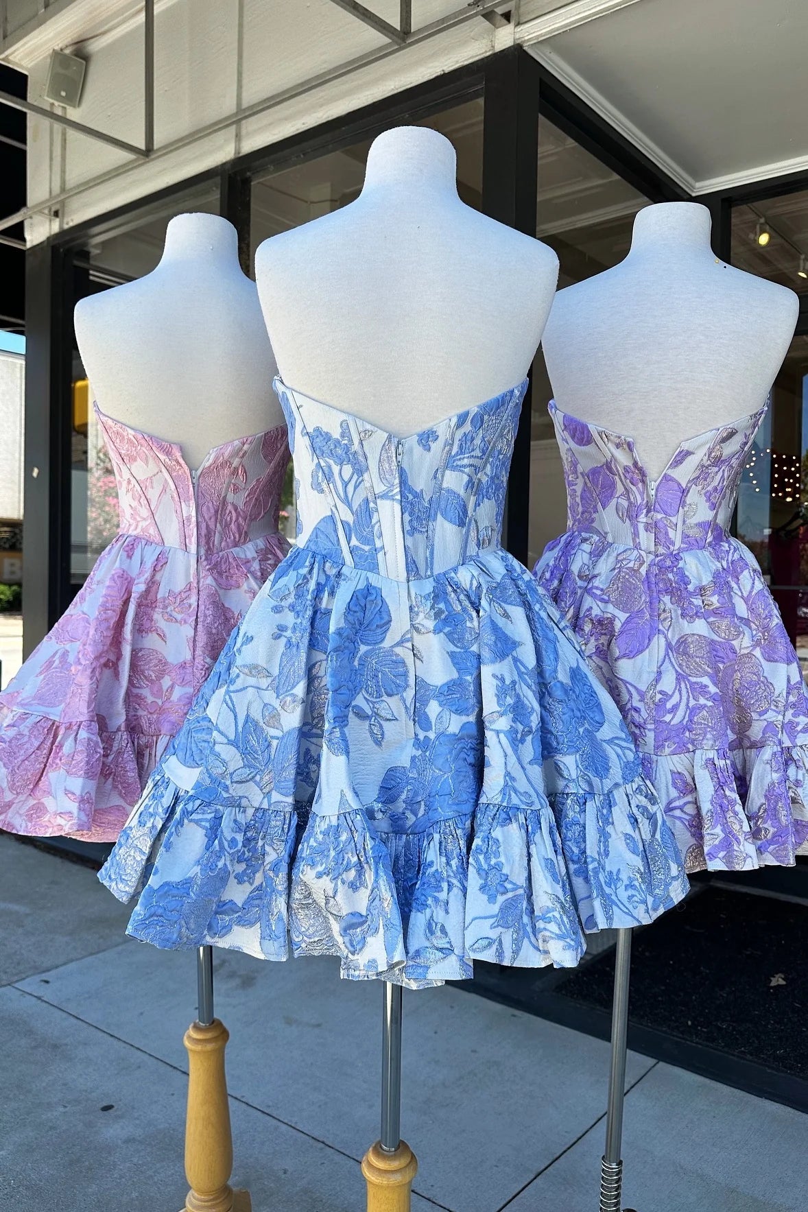Aimishang Charming A-line Strapless Homecoming Dress Short Graduation Dress Sweetheart Birthday Party Dress