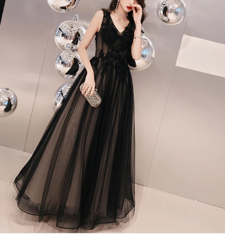 Black V-neckline Tulle Lace Applique Long Party Dress Prom Dresses Evening Dresses A Line Elegant Wholesale