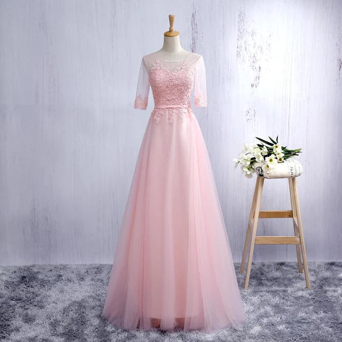 Lovely Tulle Round Neckline A-line Party Dress with Lace Applique Short Sleeves Long Bridesmaid Dress Prom Dress