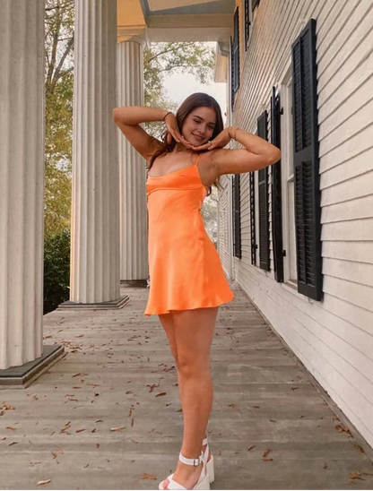 Aimishang Lovely Spaghetti Straps Sleeveless Satin Short Homecoming Dress Simple Mini Summer Party Dress