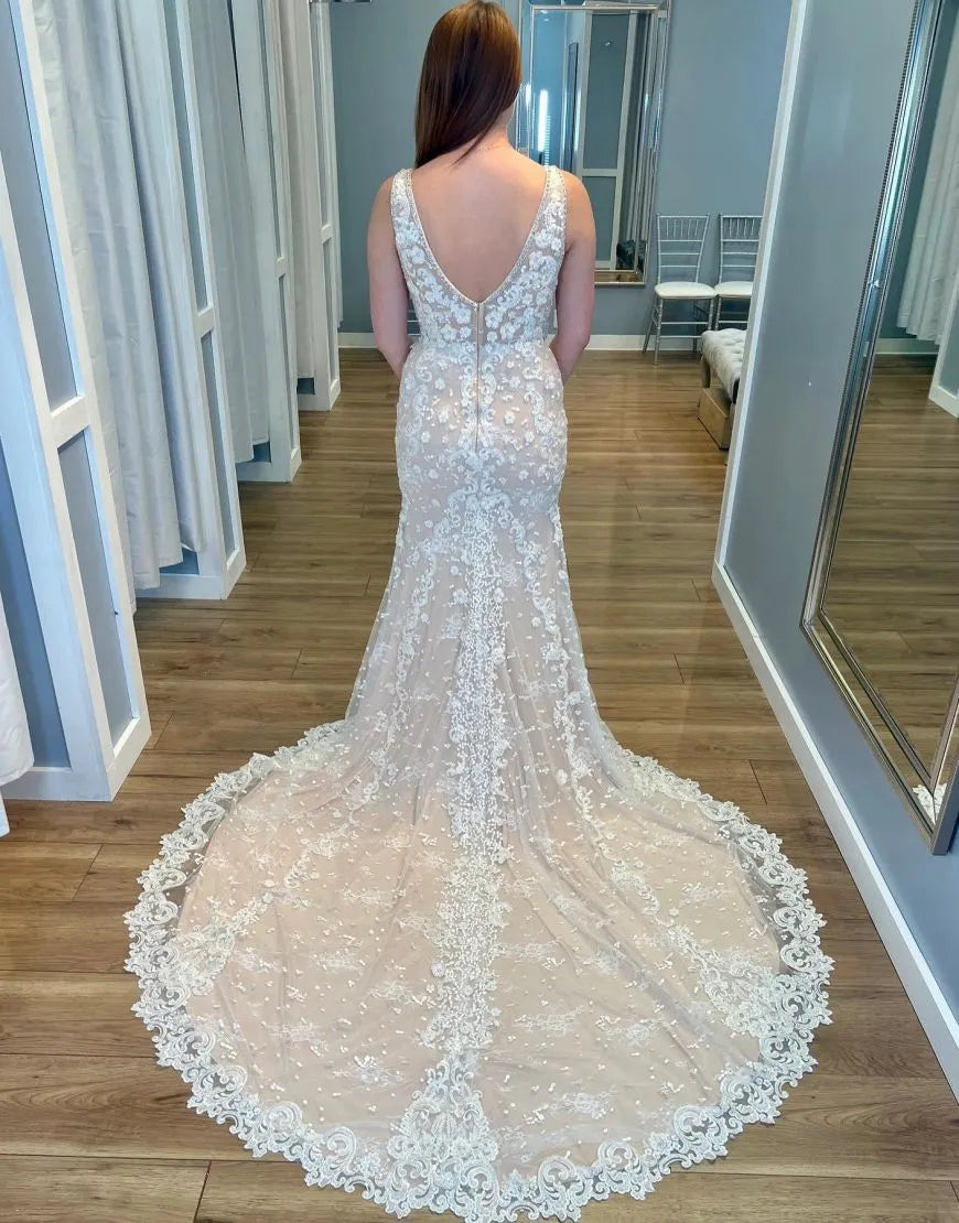 Wholesale Wedding Dress Mermaid V-Neck Court Train Zipper Back Lace With Appliques