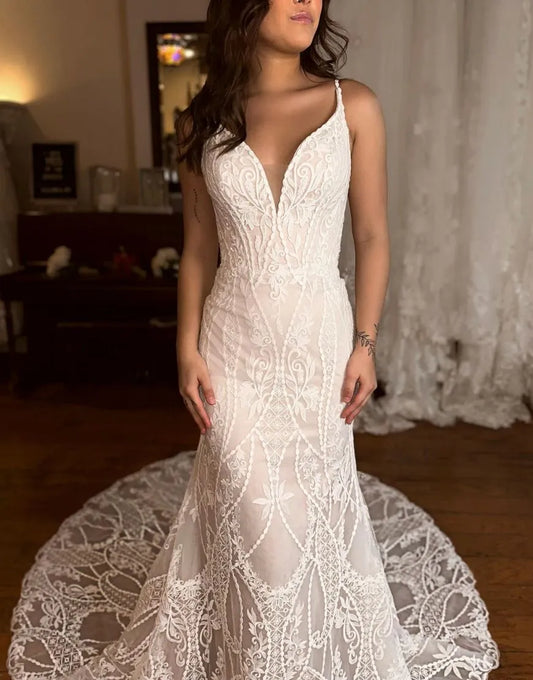 Wholesale Wedding Dress Mermaid V-Neck Court Train Lace Spaghetti Straps