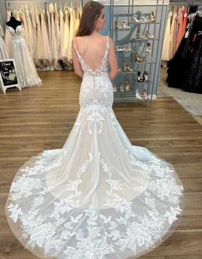 Wholesale Wedding Dress Mermaid V-Neck Zipper With Buttons Back With Appliques