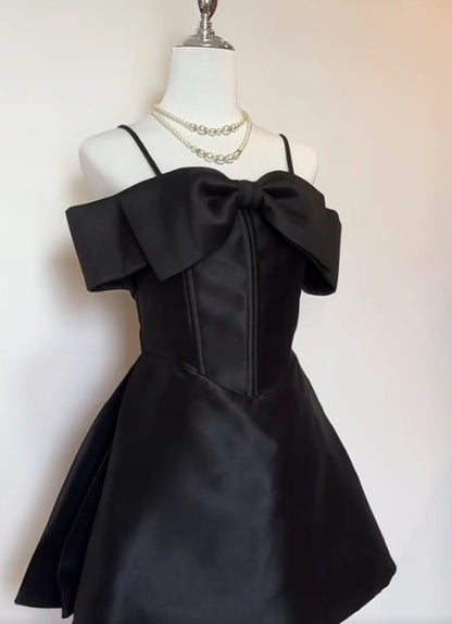 Aimishang Pretty A Line Spaghetti Straps Black Sleeveless Short Homecoming Dress Summer Cute Birthday Party Dress With Bow