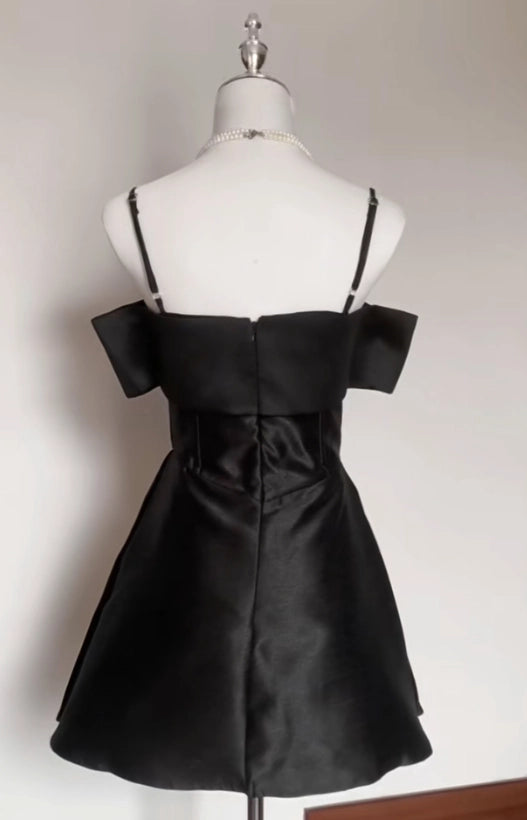 Aimishang Pretty A Line Spaghetti Straps Black Sleeveless Short Homecoming Dress Summer Cute Birthday Party Dress With Bow