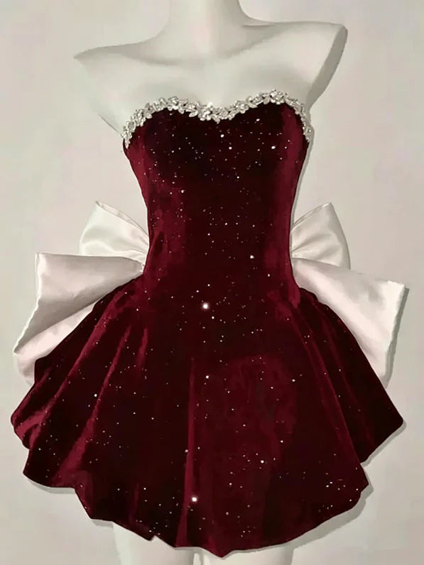 Aimishang Pretty A Line Sweetheart Sleeveless Strapless Beaded Short Formal Prom Dress Shiny Black Homecoming Dress