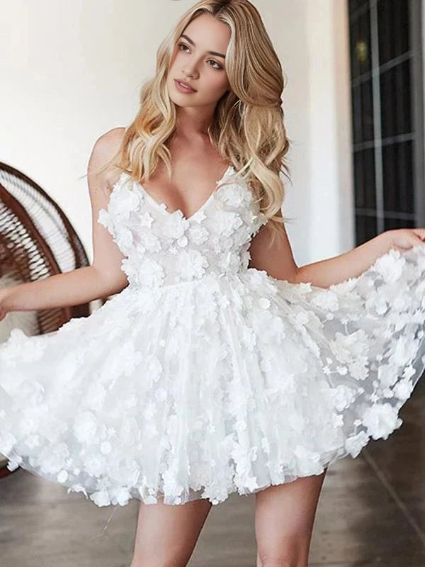 Aimishang Romantic Spaghetti Straps A line V-neck Sleeveless Short Prom Dresses Summer Homecoming Dress with Appliques