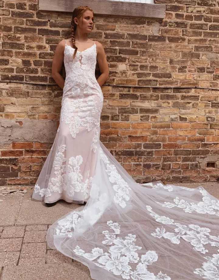 Aimishang Romantic Wedding Dress Mermaid Spaghetti Straps Chapel Train Bridal Gown With Appliques