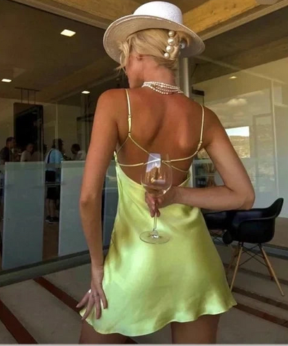 Aimishang Sexy Green Spaghetti Straps Satin Sleeveless Short Birthday Party Dress Fashion Mini Graduation Homecoming Dress