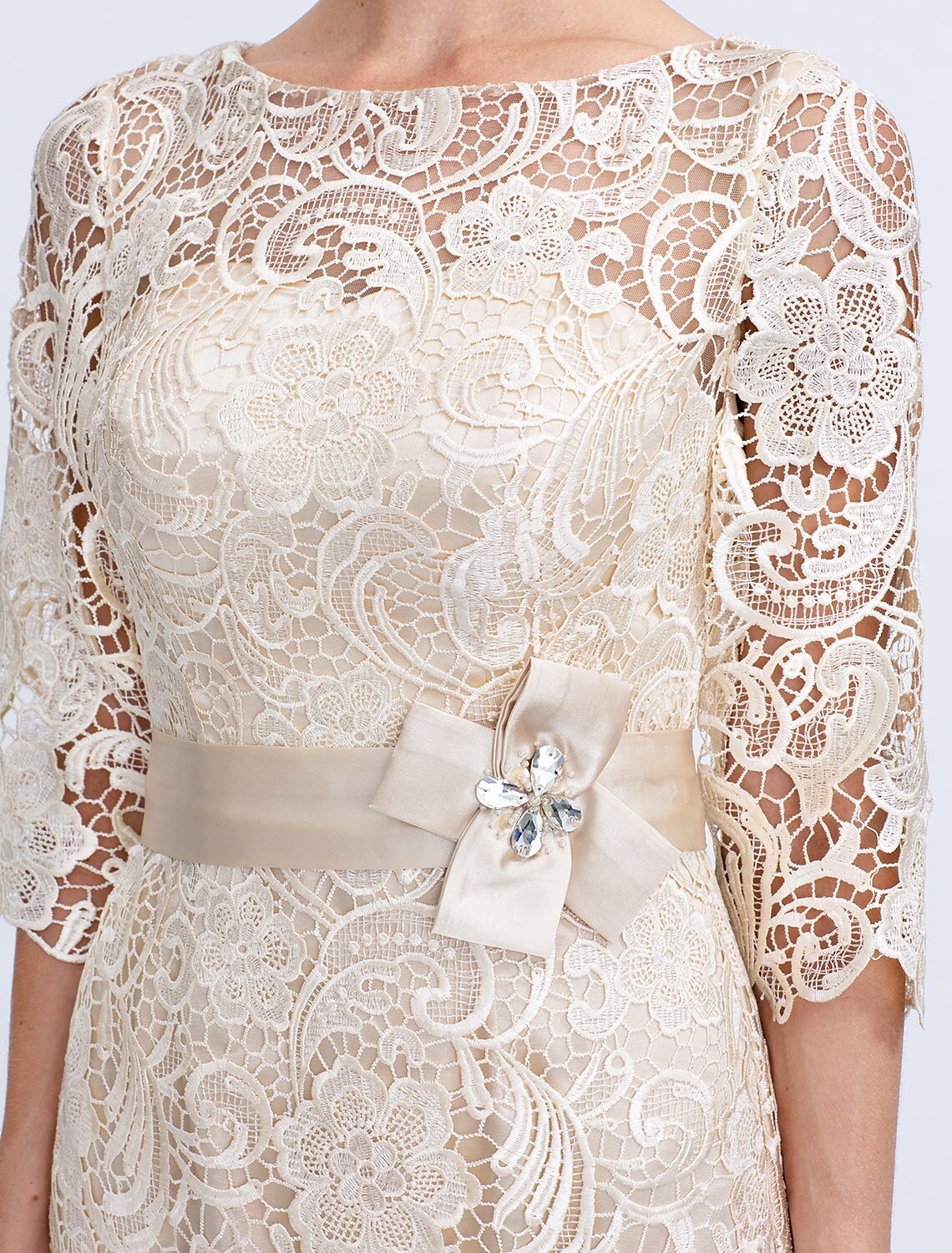 Aimishang Sheath / Column Mother of the Bride Dress Formal Wedding Guest Plus Size Elegant Illusion Neck Knee Length All Over Lace 3/4 Length Sleeve with Bow(s)