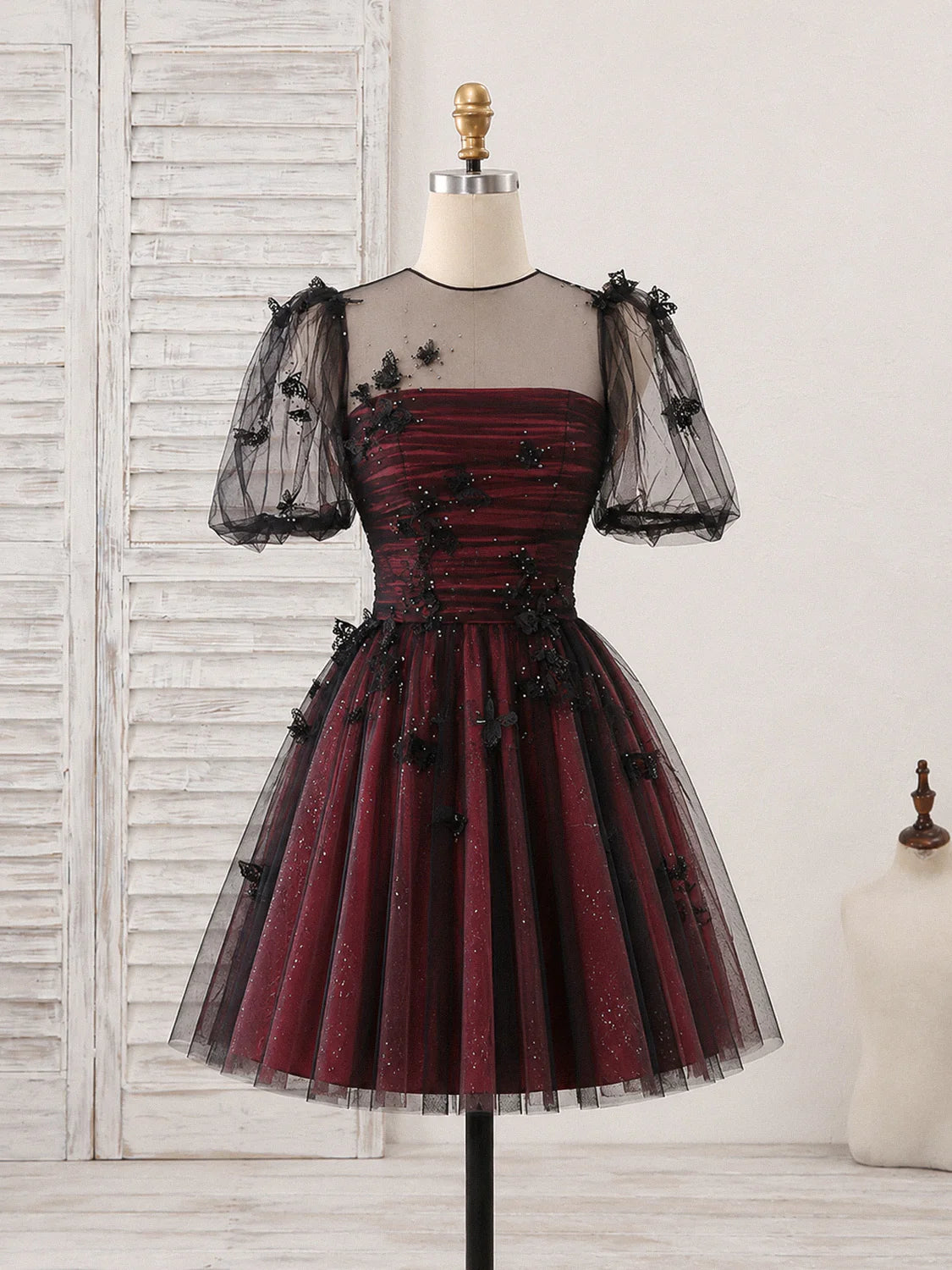 Aimishang Shiny A-line Short Sleeves Tulle Black/Burgundy Short Summer Homecoming Dress with Appliques