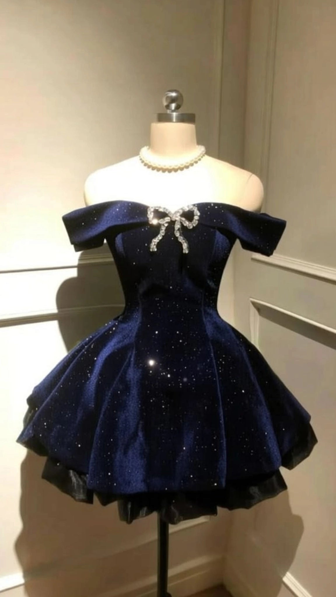 Aimishang Shiny A Line Off the Shoulder Short Graduation Party Dress Pretty Birthday Homecoming Dress