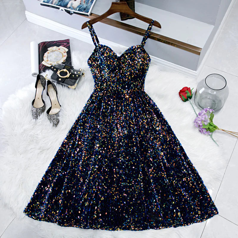 Aimishang Sparkly A-line Straps Sequin Homecoming Dress Short Prom Dress Sweetheart Graduation Dress Cute Birthday Party Dress