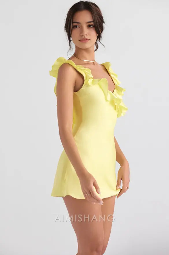 Aimishang Sweet V-neck Sleeveless Ruffle Short Homecoming Dress Cute Birthday Party Dress Lovely Back To School Dress