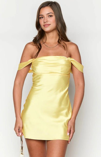 Aimishang Sweet Yellow Off the Shoulder Satin Short/Mini Graduation Party Dress Cute Summer Homecoming Dress
