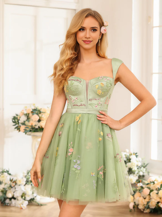 Aimishang Sweet A-Line/Princess Straps Sleeveless Homecoming Dresses with Embroidery Short Graduation Dress Lovely Birthday Party Dress