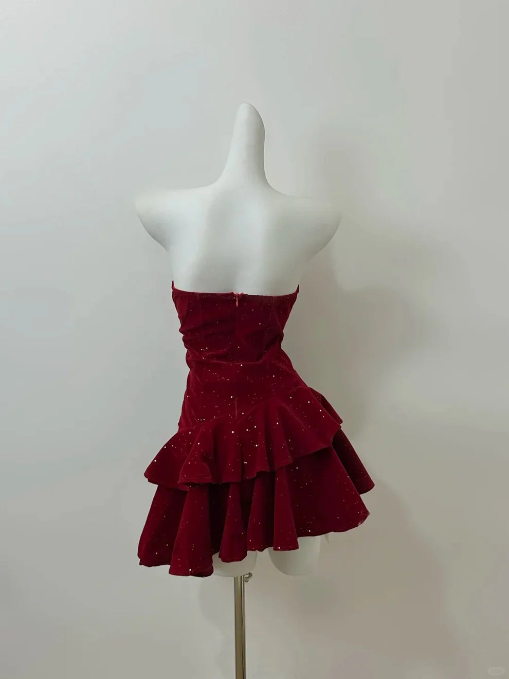 Aimishang Sweet A Line Strapless Shiny Zip-up back Homecoming Dress Lovely Short Graduation Dress Cute Birthday Party Dress