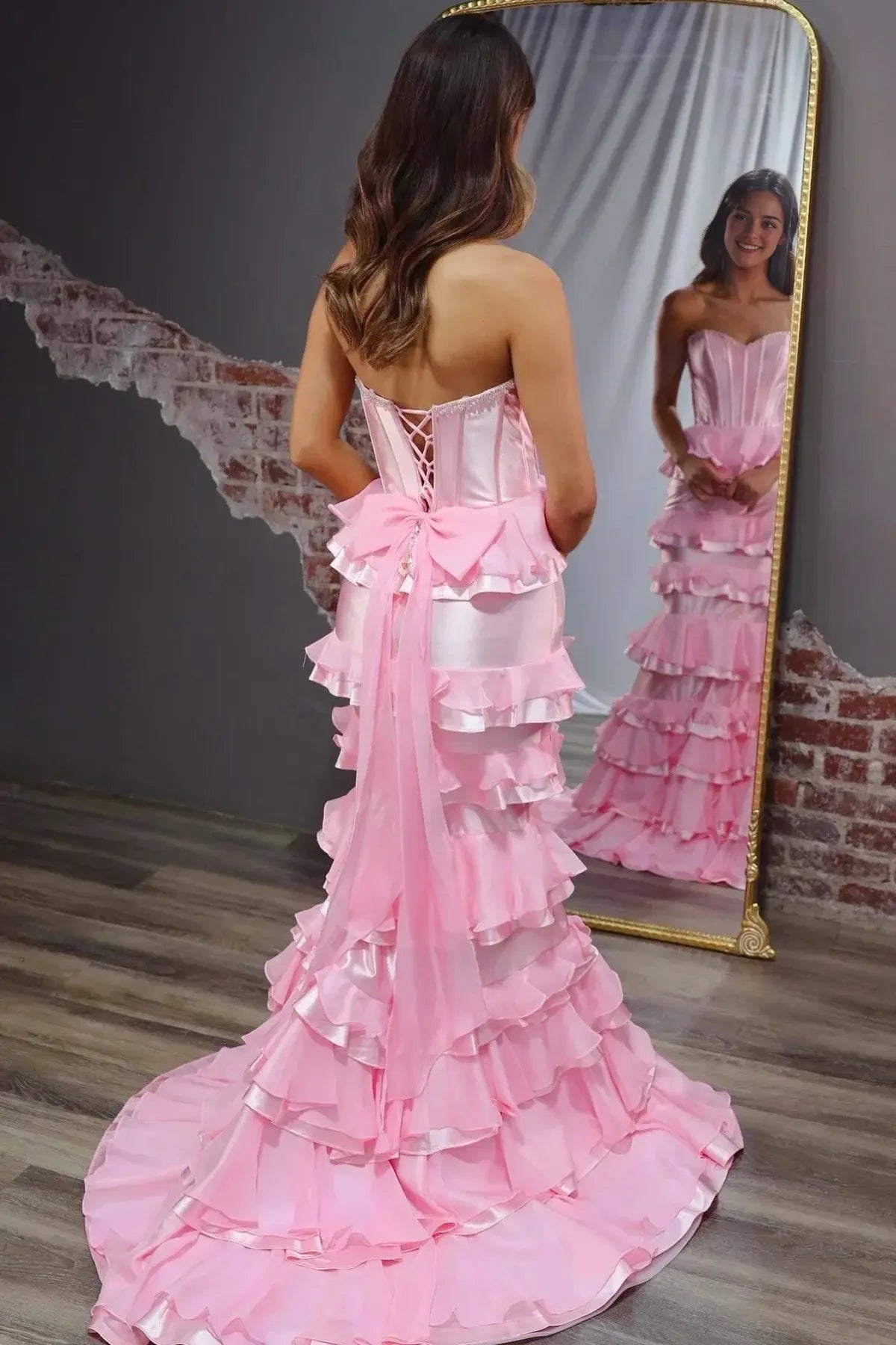 Aimishang Sweetheart Mermaid Strapless Sleeveless Ruffle Tiered Long Prom Dress Lovely Evening Party Dress