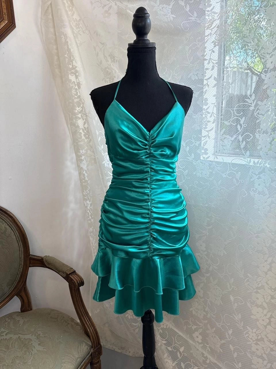 Aimishang Vintage Halter V Neck Satin Pleated Sleeveless Short Party Prom Dress Elegant Graduation Homecoming Dress