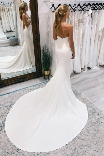 Wholesale Elegant White Simple Sweep Train Boho Long Mermaid Wedding Dress